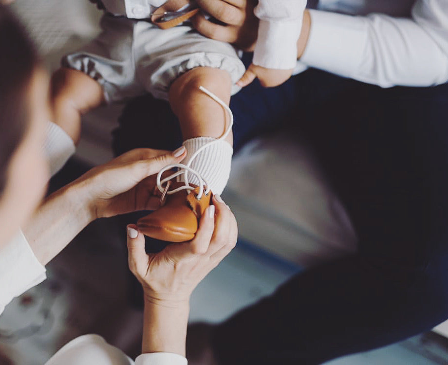 Beige linen summer set with shorts, shirt, suspenders and bow tie plus optional extras