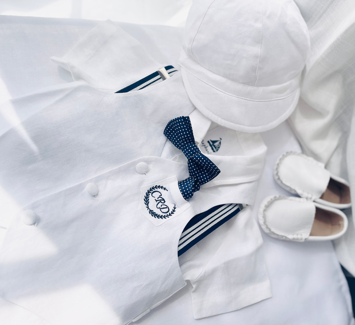 White Leather moccasins loafers boat shoes