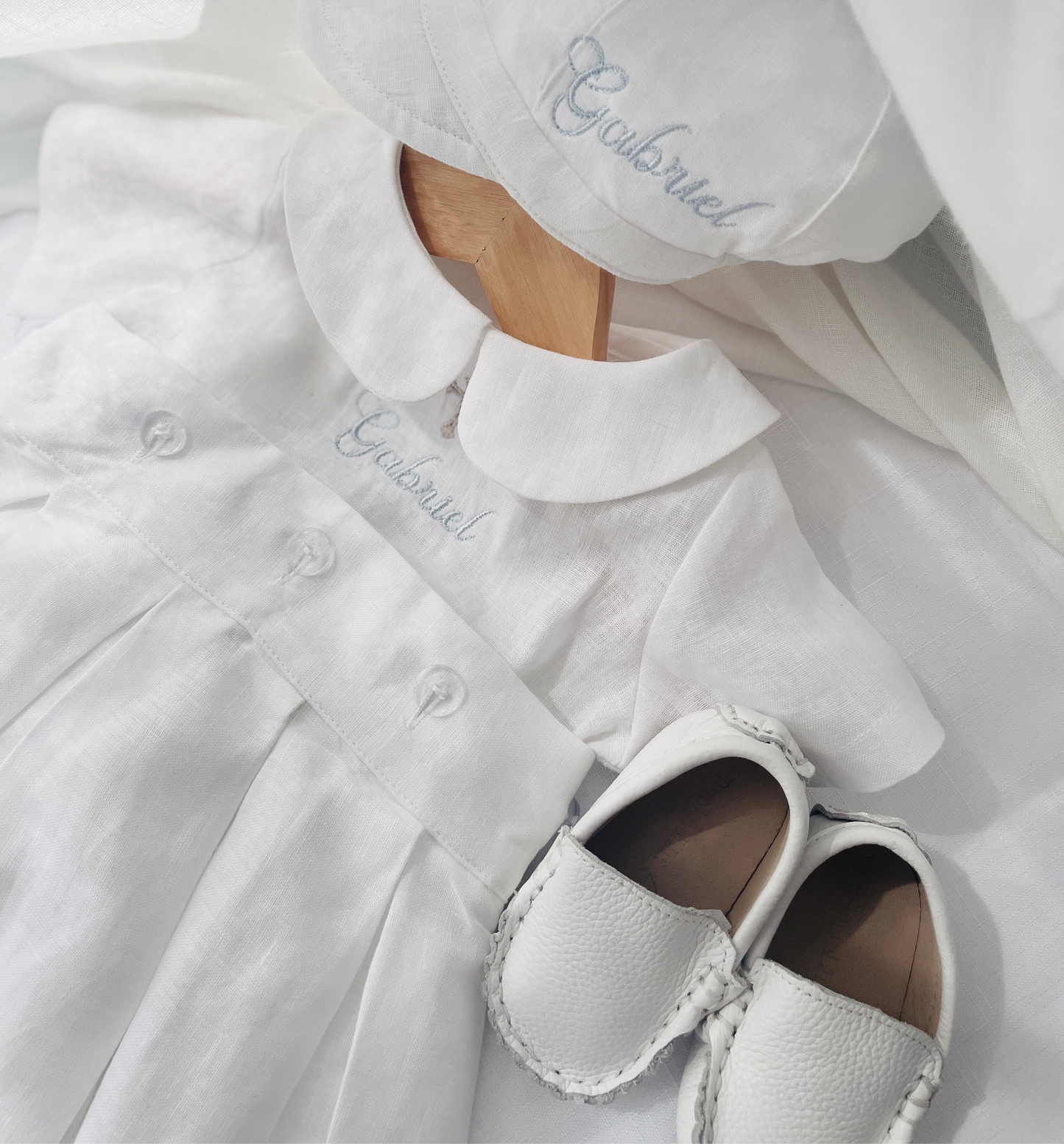 White Leather moccasins loafers boat shoes