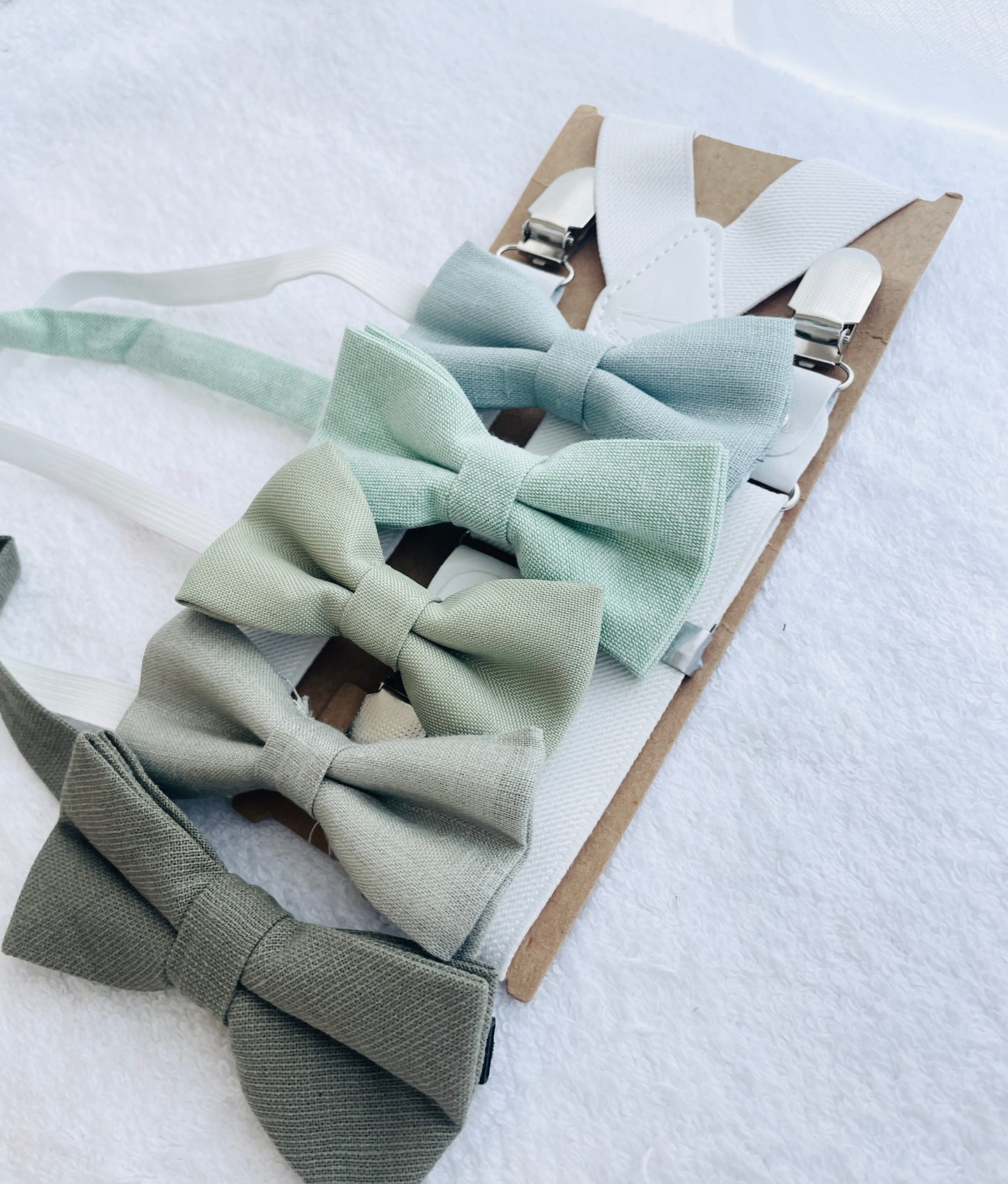Baby and toddler bow ties and suspenders set