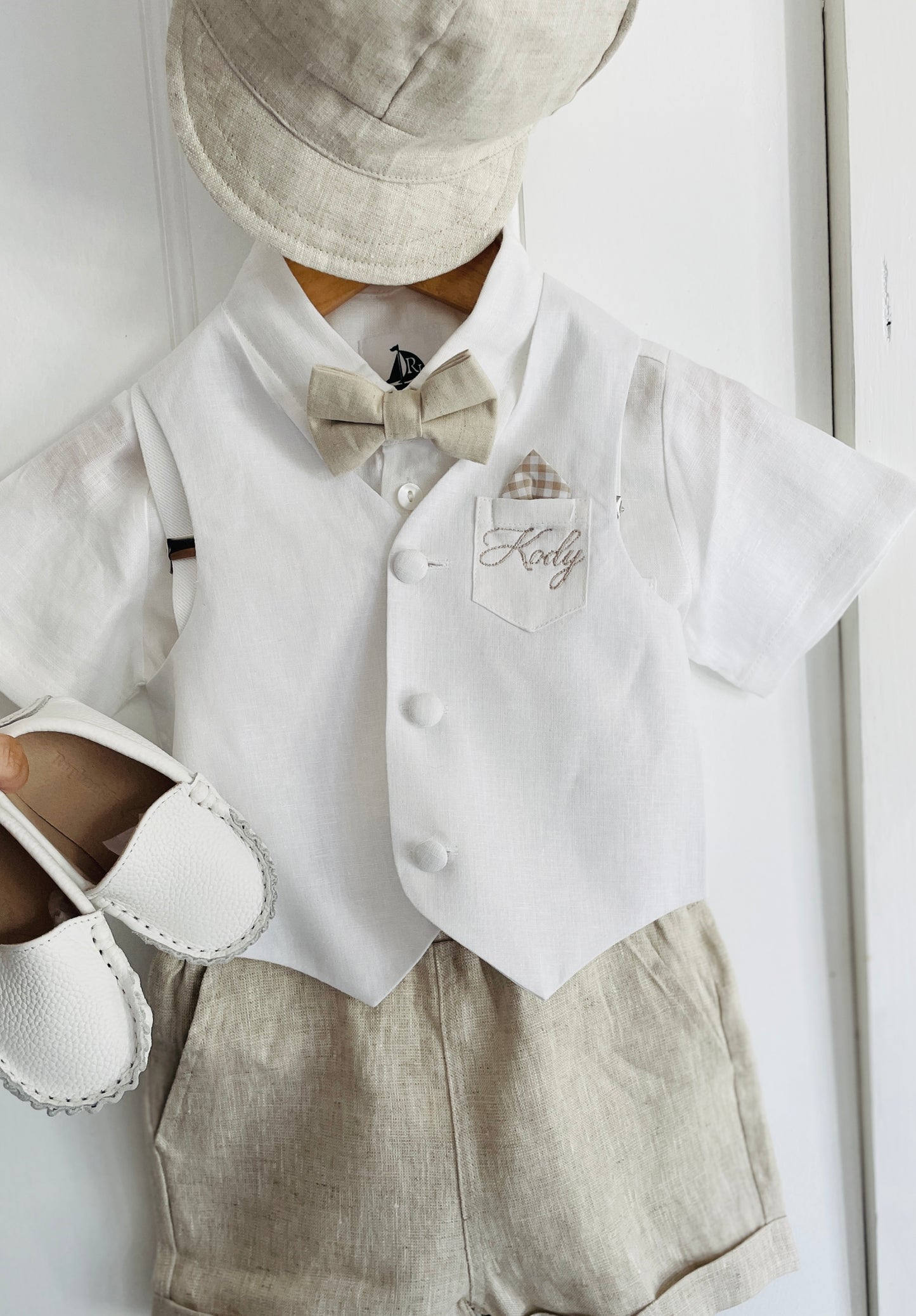 White Leather moccasins loafers boat shoes