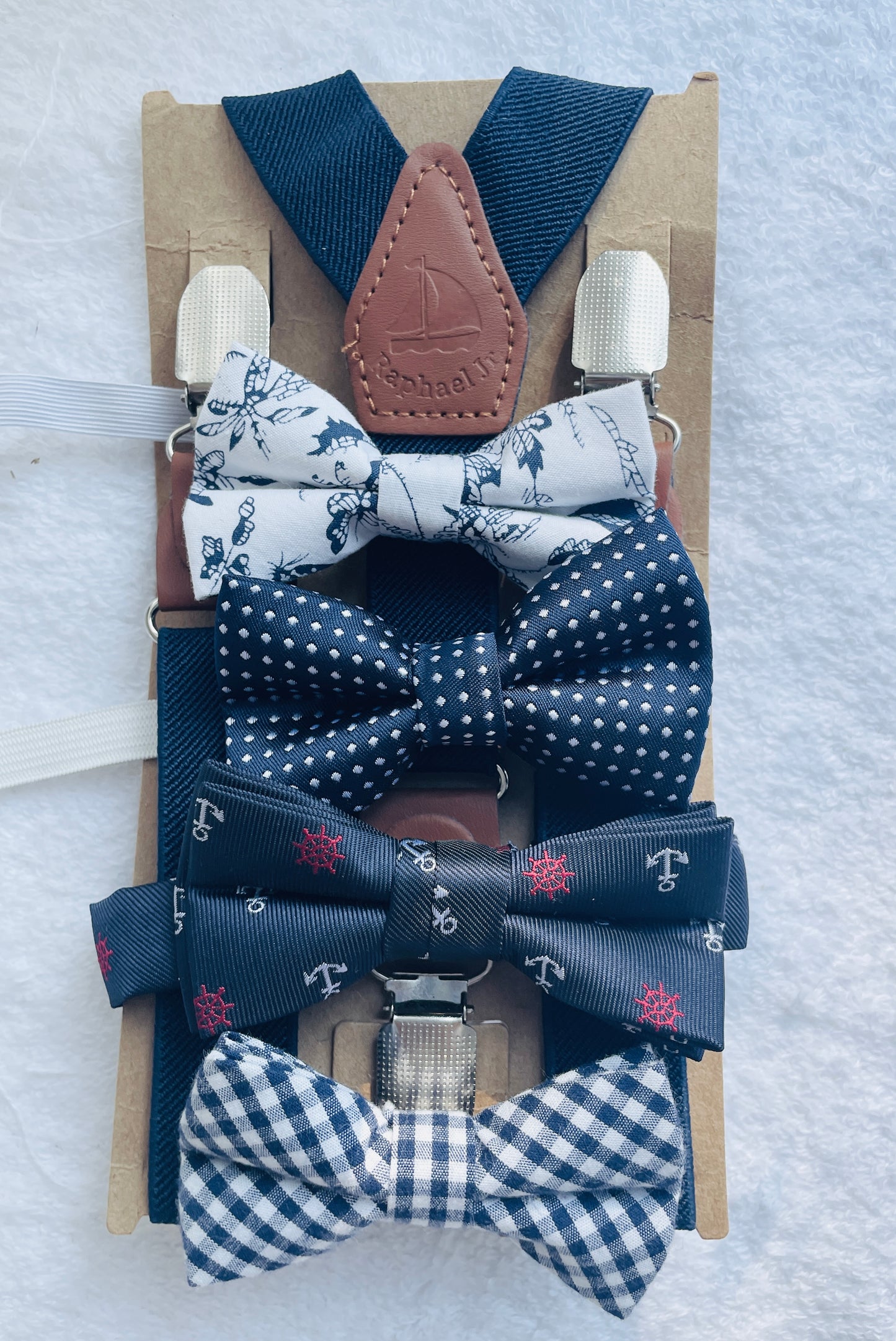 Baby and toddler bow ties and suspenders set