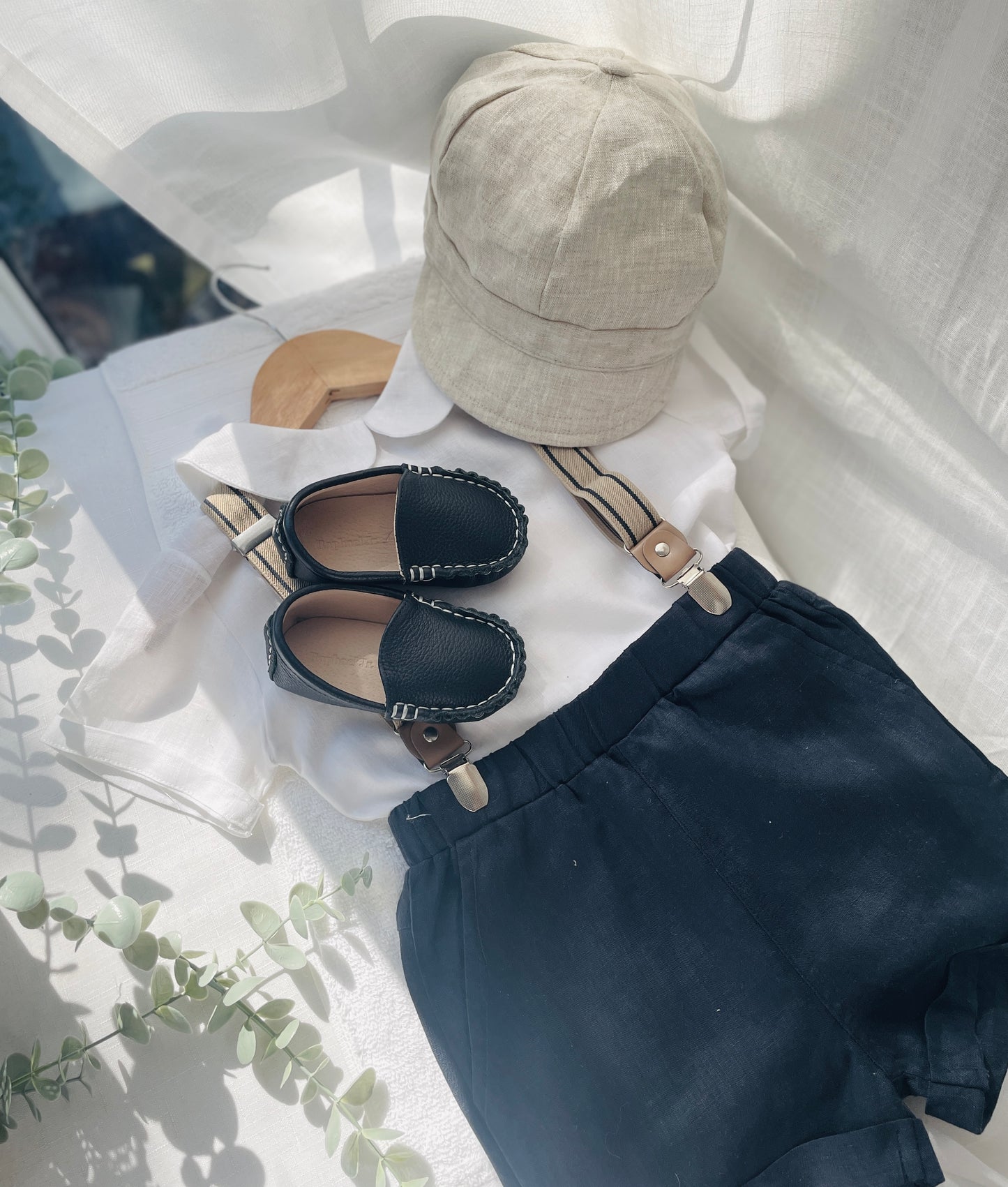 Boys navy blue pure linen shorts