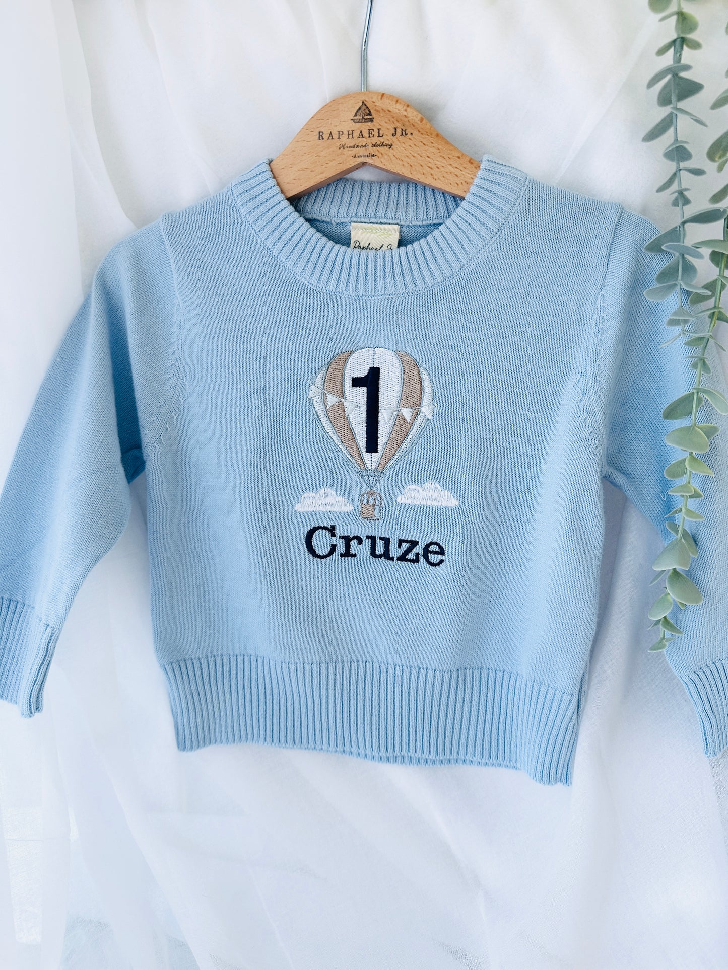 White cotton sweater with optional embroidery