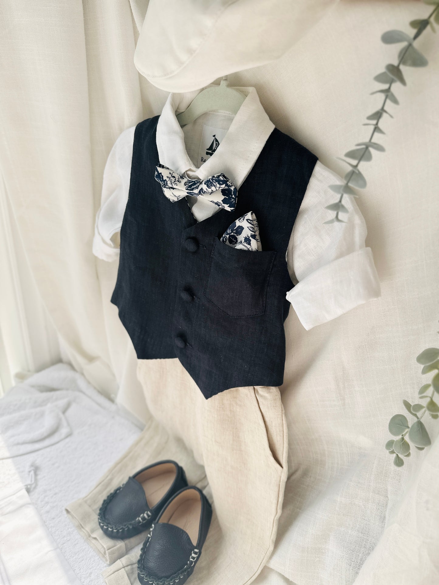 Beige linen suit with Navy blue vest