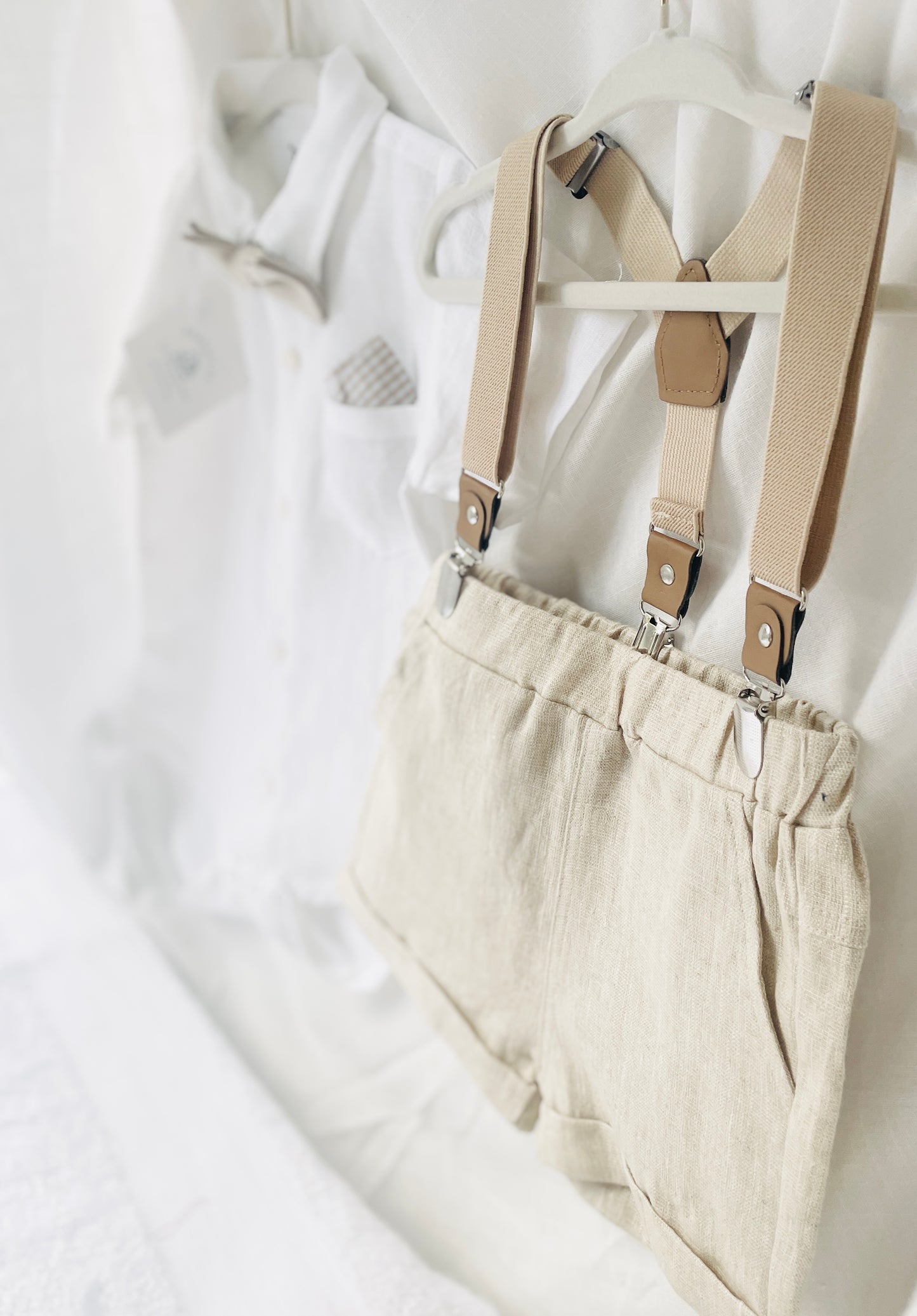 Beige linen summer set with shorts, shirt, suspenders and bow tie plus optional extras