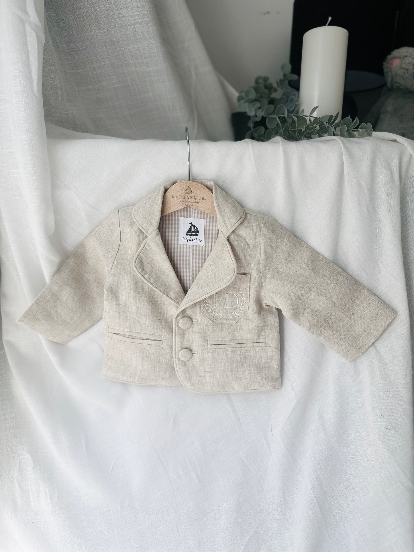 White and beige linen Baptism and Wedding Outfit with vest, shirt, shorts, suspenders and bow tie