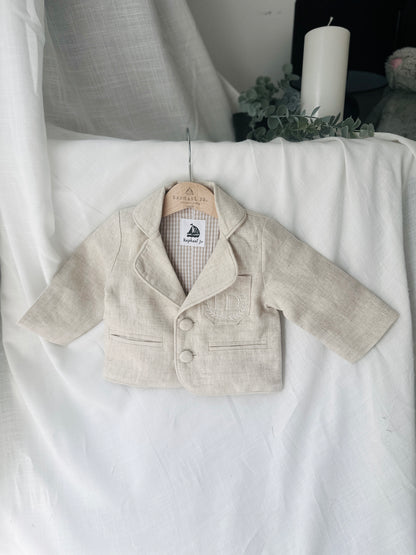 White and beige linen Baptism and Wedding Outfit with vest, shirt, shorts, suspenders and bow tie