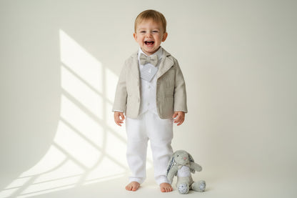 White linen vest suit with beige linen jacket and accessories