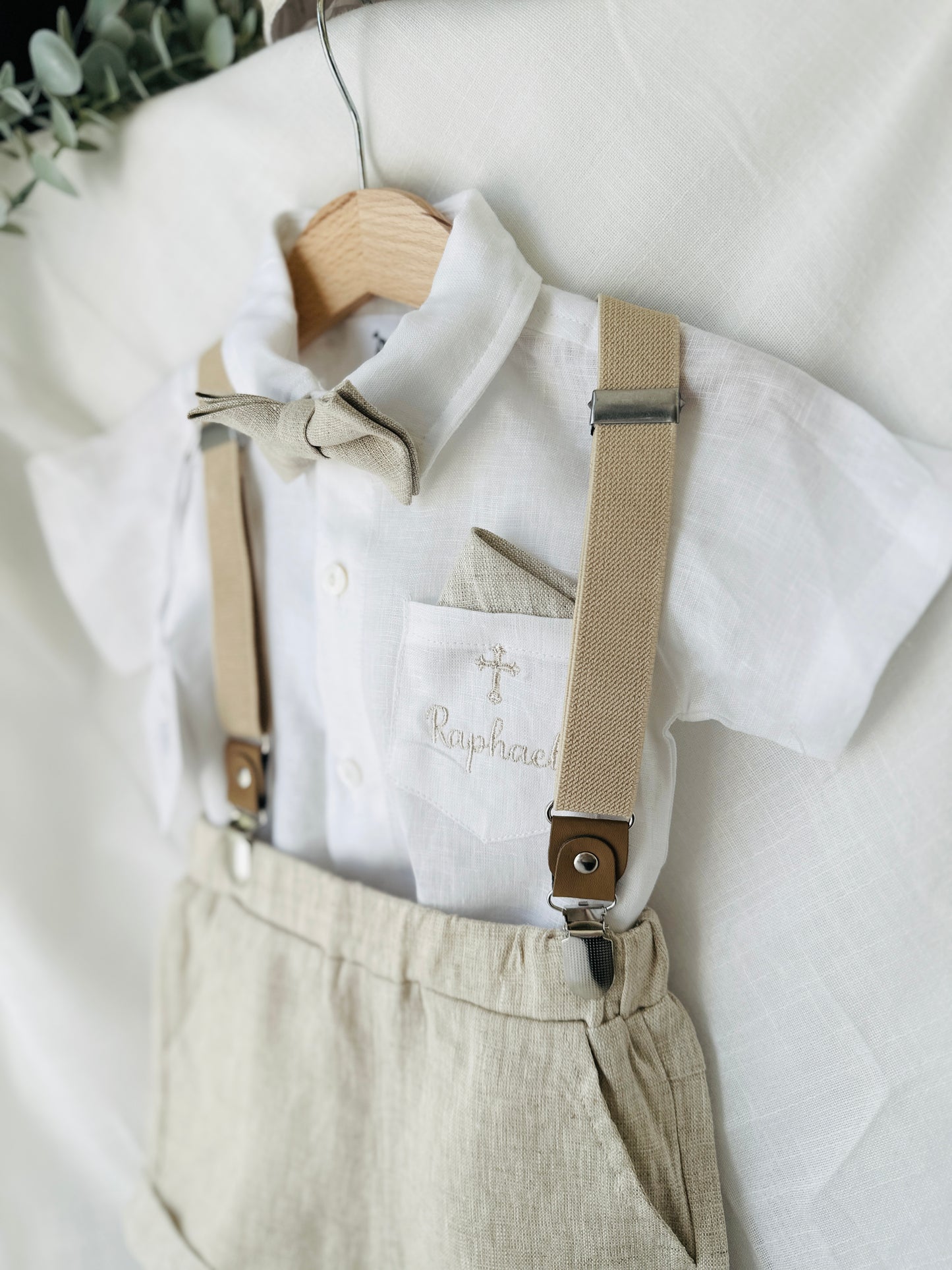 Beige linen summer set with shorts, shirt, suspenders and bow tie plus optional extras