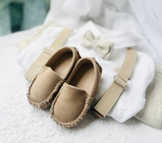 Beige tan suede Leather moccasins loafers boat shoes