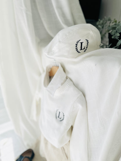White cotton sweater with optional embroidery