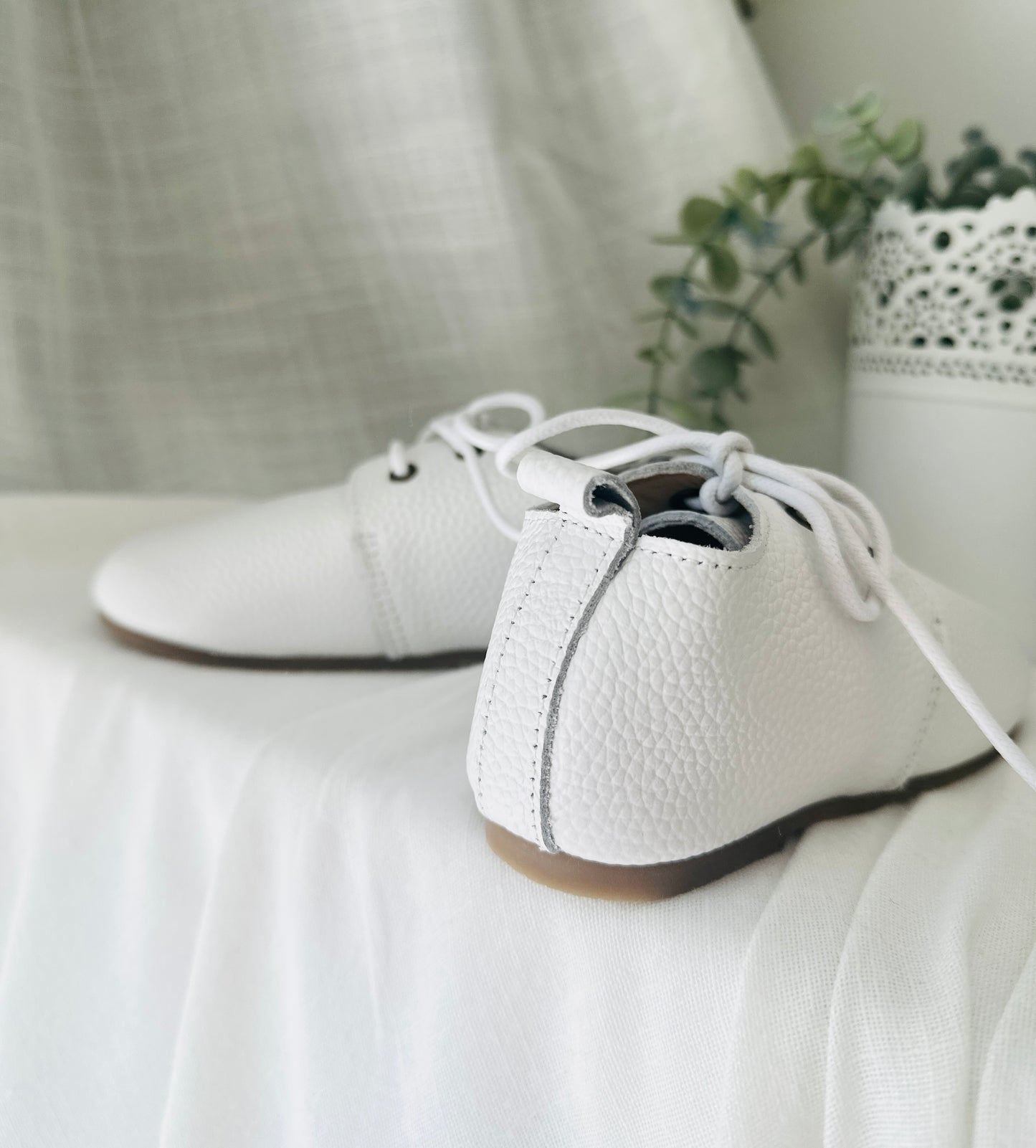 Baby and toddlers white Leather booties shoes