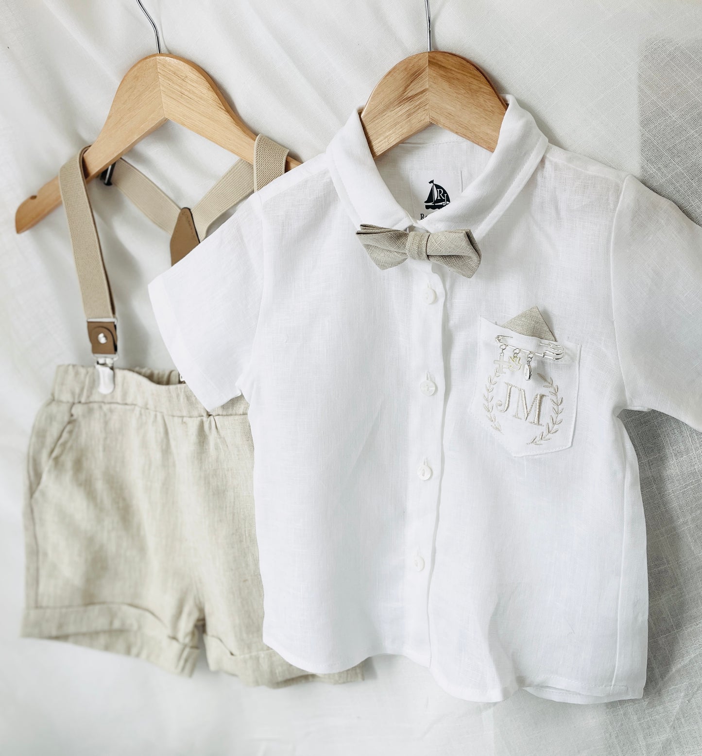 Beige linen summer set with shorts, shirt, suspenders and bow tie plus optional extras