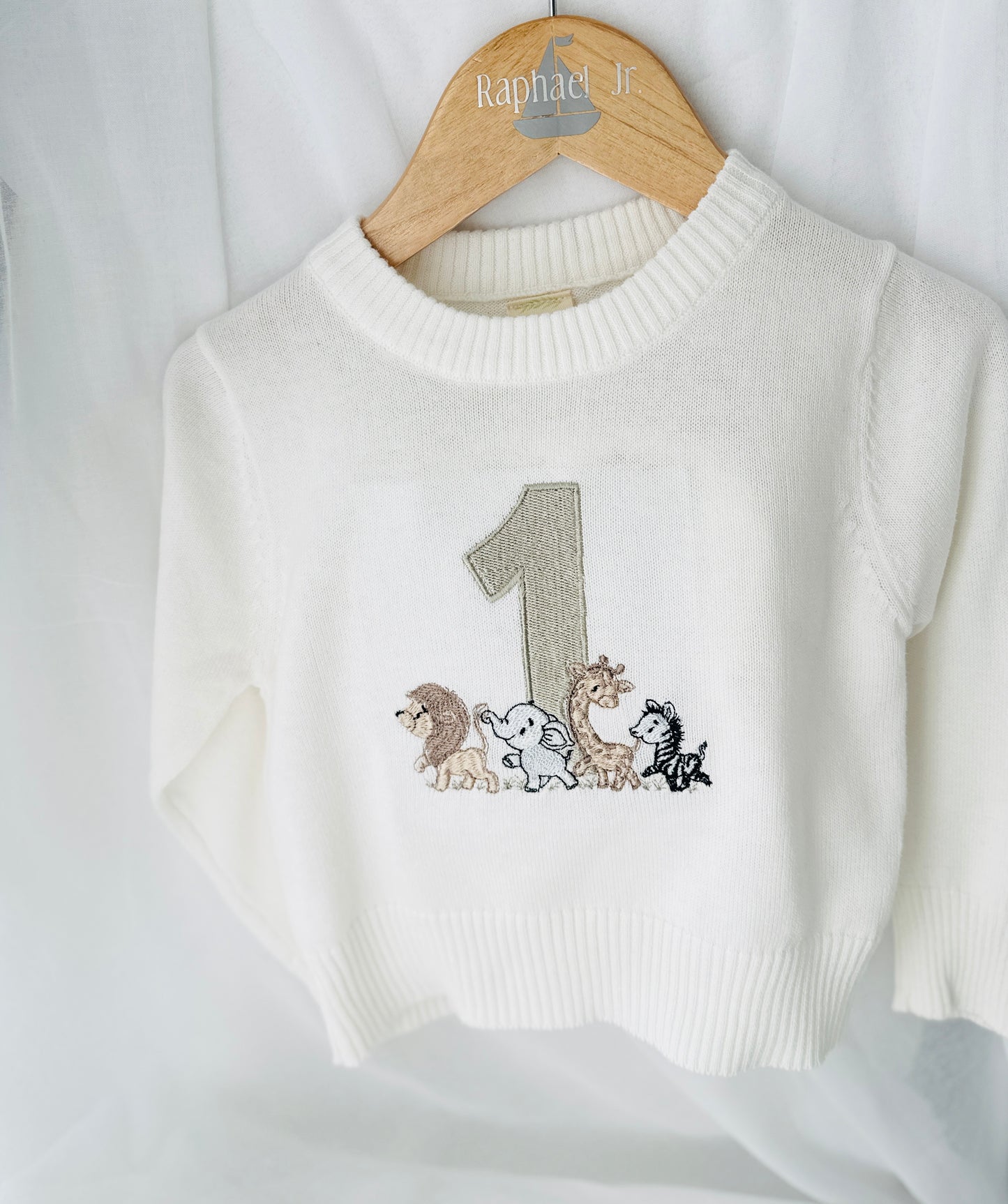 White cotton sweater with optional embroidery