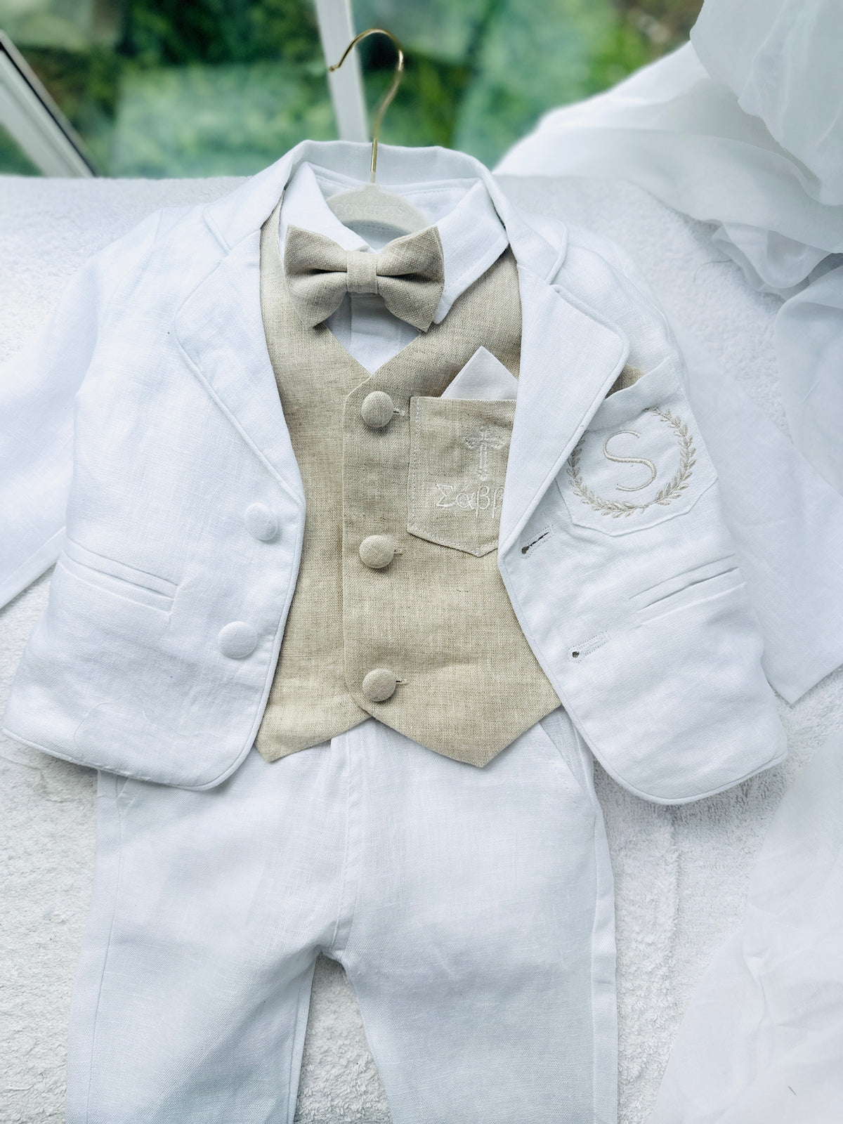 White suit with and Beige vest set