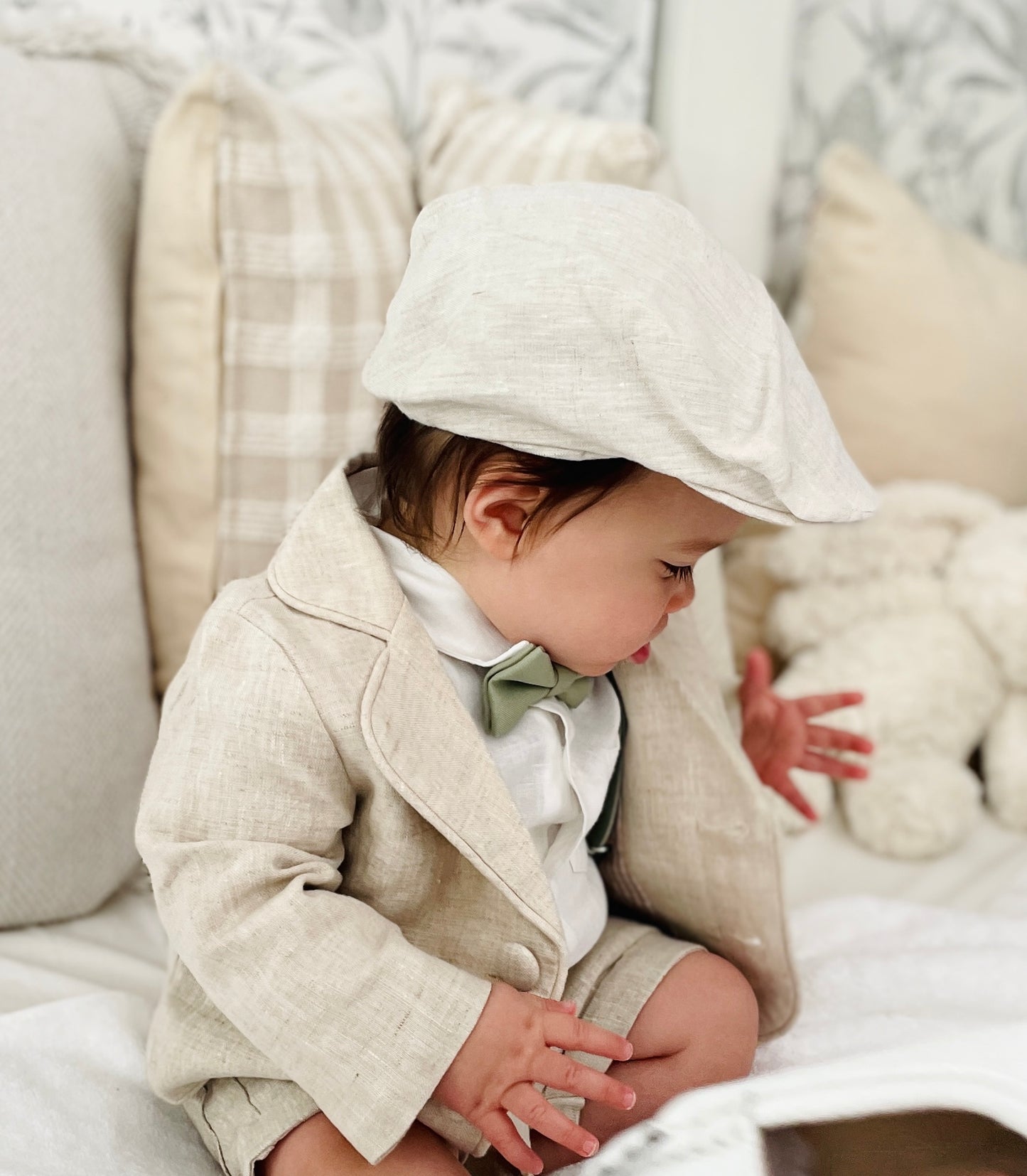 Beige linen summer set with shorts, shirt, suspenders and bow tie plus optional extras