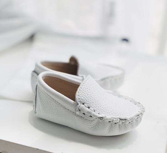 Baby and toddlers white Leather moccasins loafers boat shoes