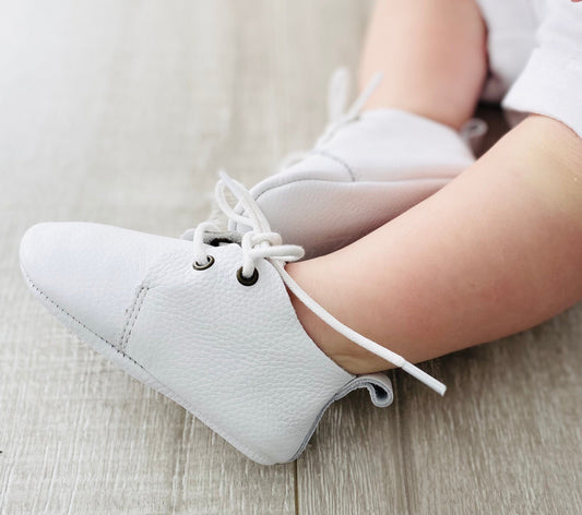 Baby and toddlers white Leather booties shoes